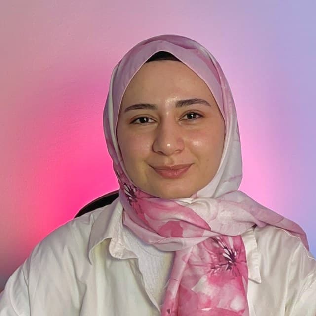 Nisa Çakır, Psikolog